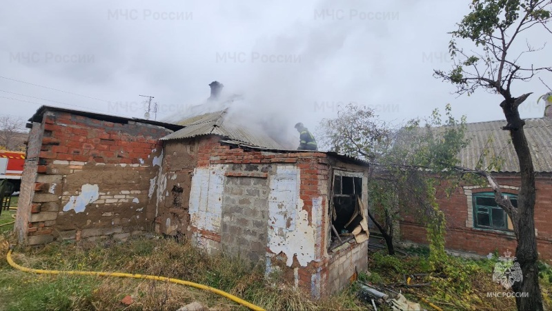 Спасатели в г. Бердянск оперативно ликвидировали пожар в жилом доме