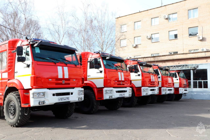 Две автолестницы и восемь автоцистерн на базе автомобилей «Камаз» - новейшая техника стала на вооружение в пожарно-спасательные подразделения Запорожской области